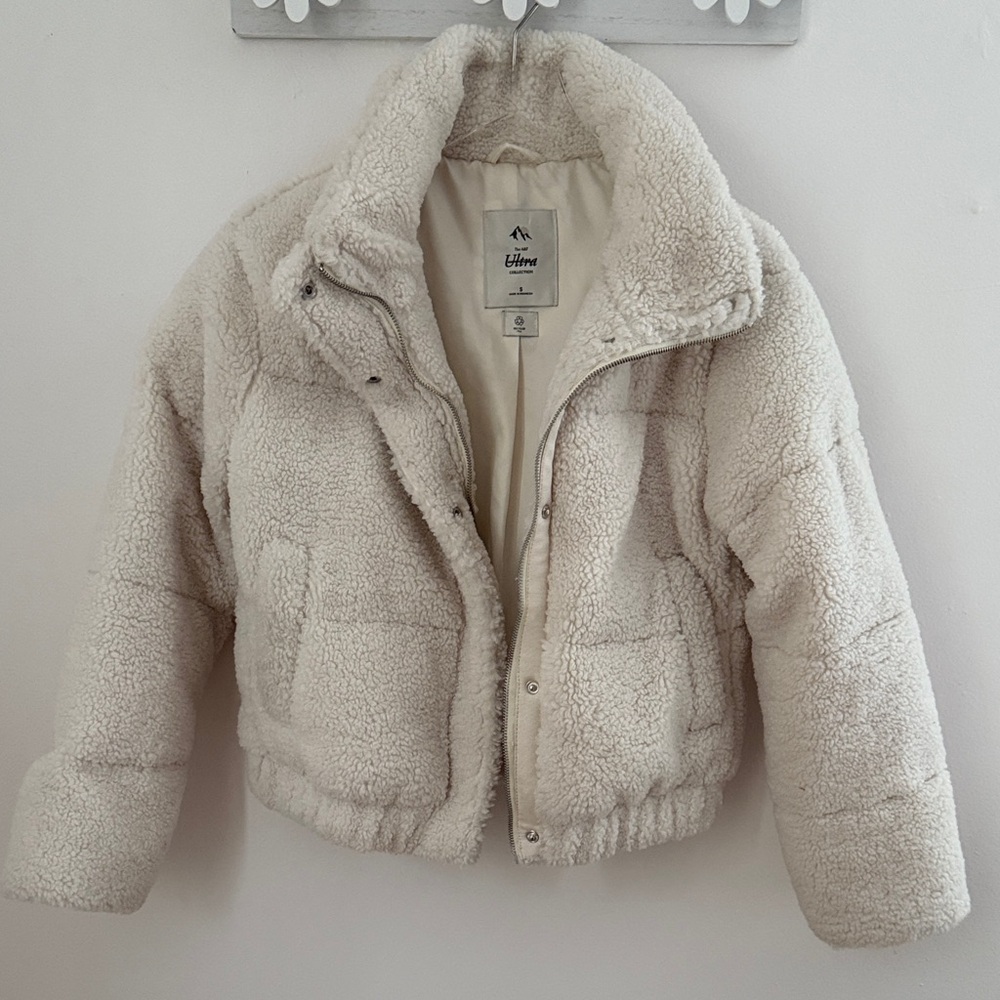 Abercrombie & Fitch | The A&F Ultra Collection | Cream Sherpa Jacket size small - Picture 5 of 14